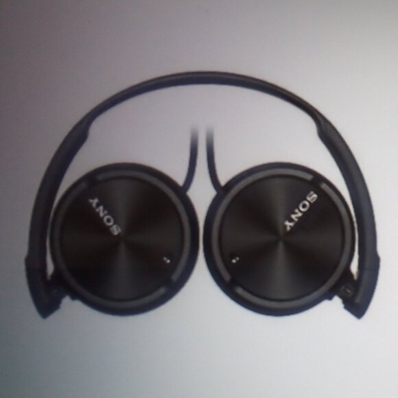 SONY HEADPHONES BLACK NOISE CANCELING OVER THE EAR Model # MDR-ZX110NC Folding - Picture 7 of 11